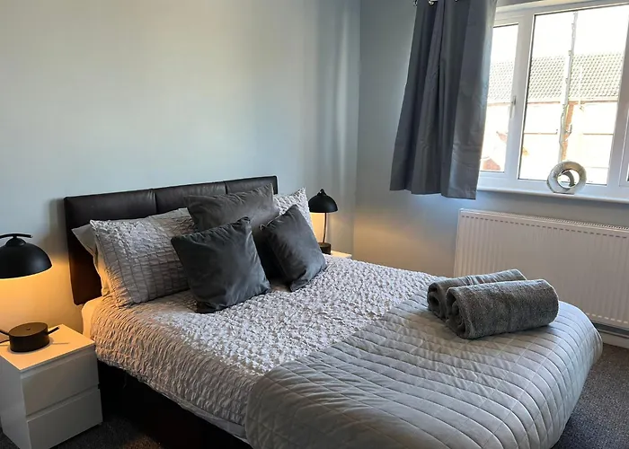 Oakfield Apartment